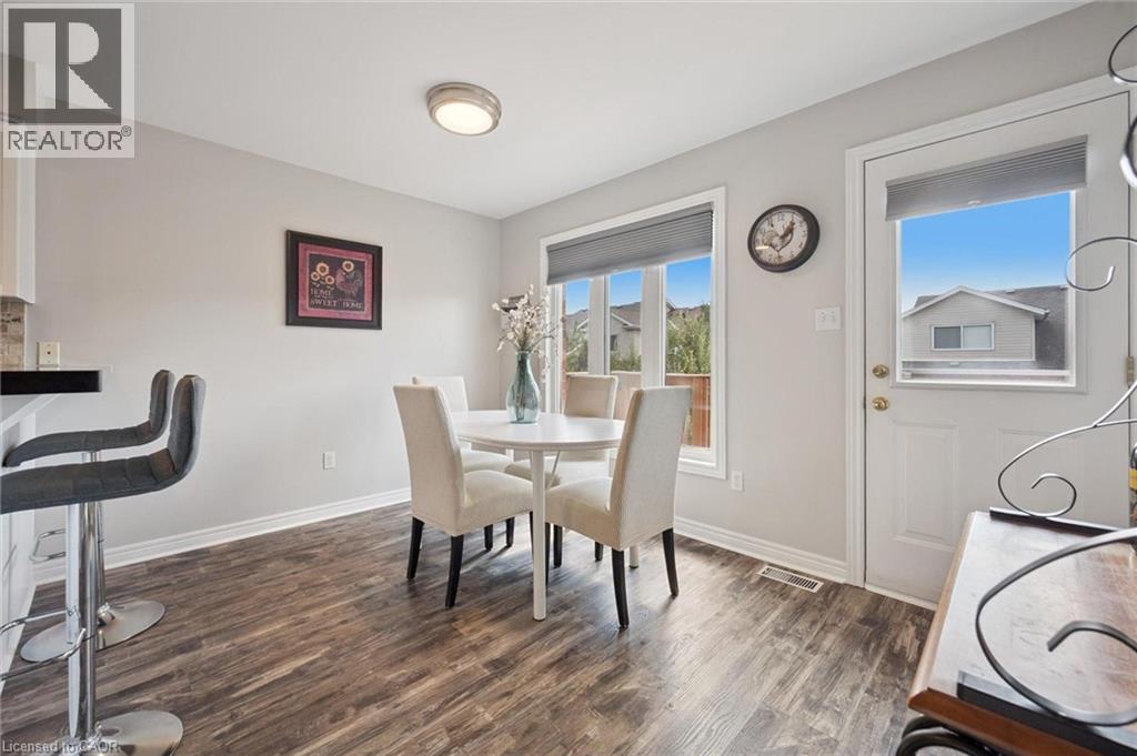 98 Schroder Crescent Property Photo 11