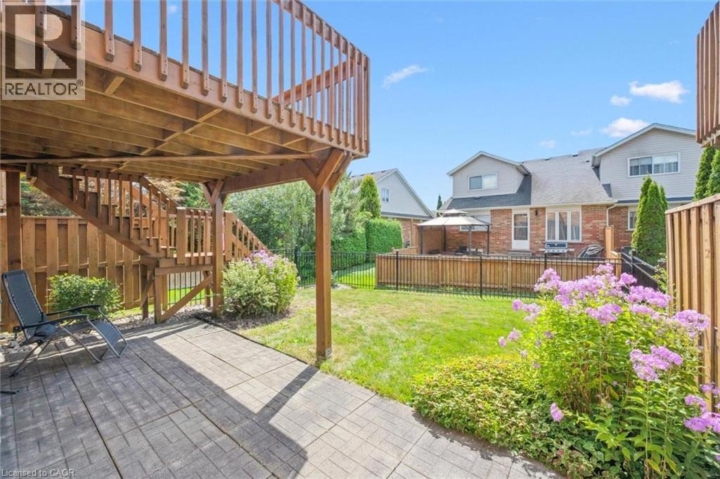 98 Schroder Crescent Property Photo 23