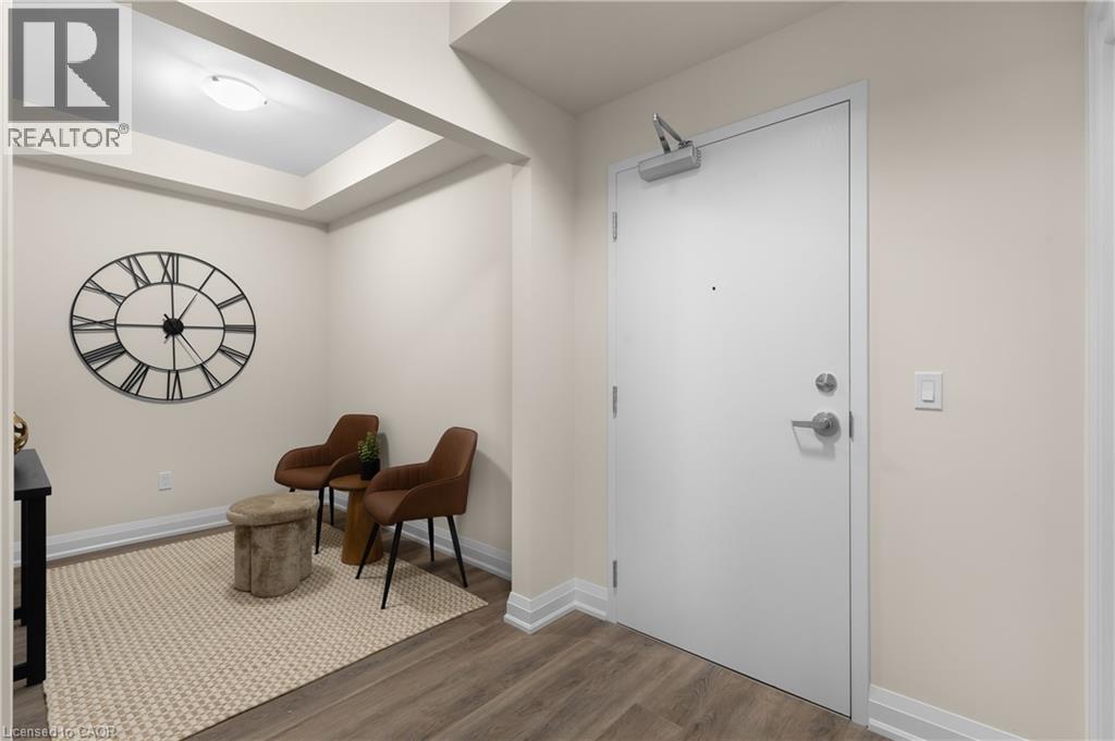 118 Summersides Boulevard #403 Property Photo 1