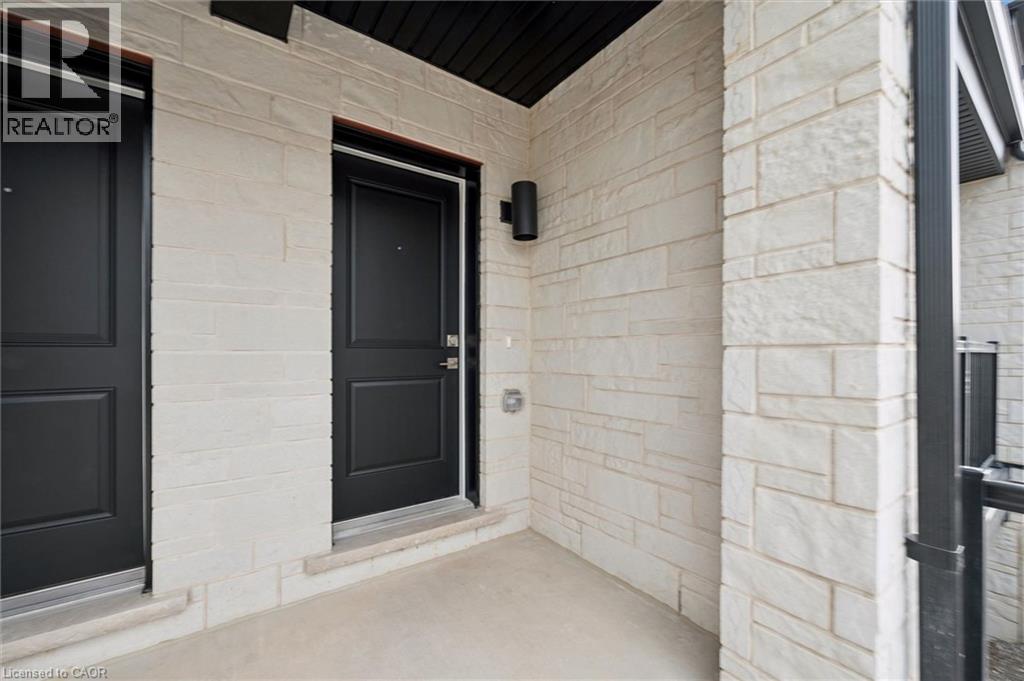 525 Erinbrook Drive Unit# B039 Property Photo 5
