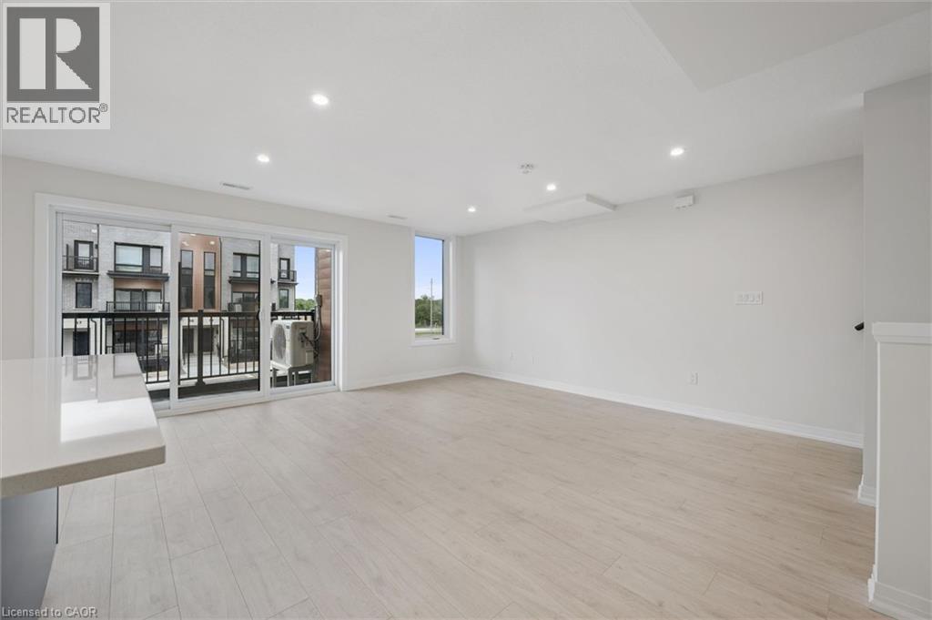 525 Erinbrook Drive Unit# B039 Property Photo 13
