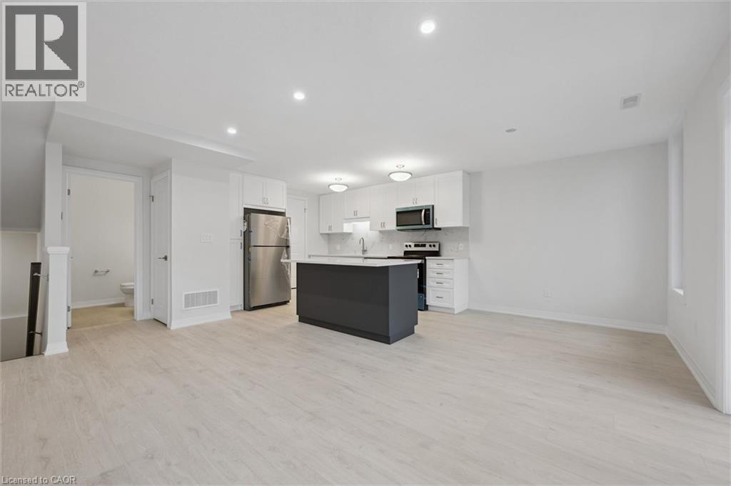 525 Erinbrook Drive Unit# B039 Property Photo 15