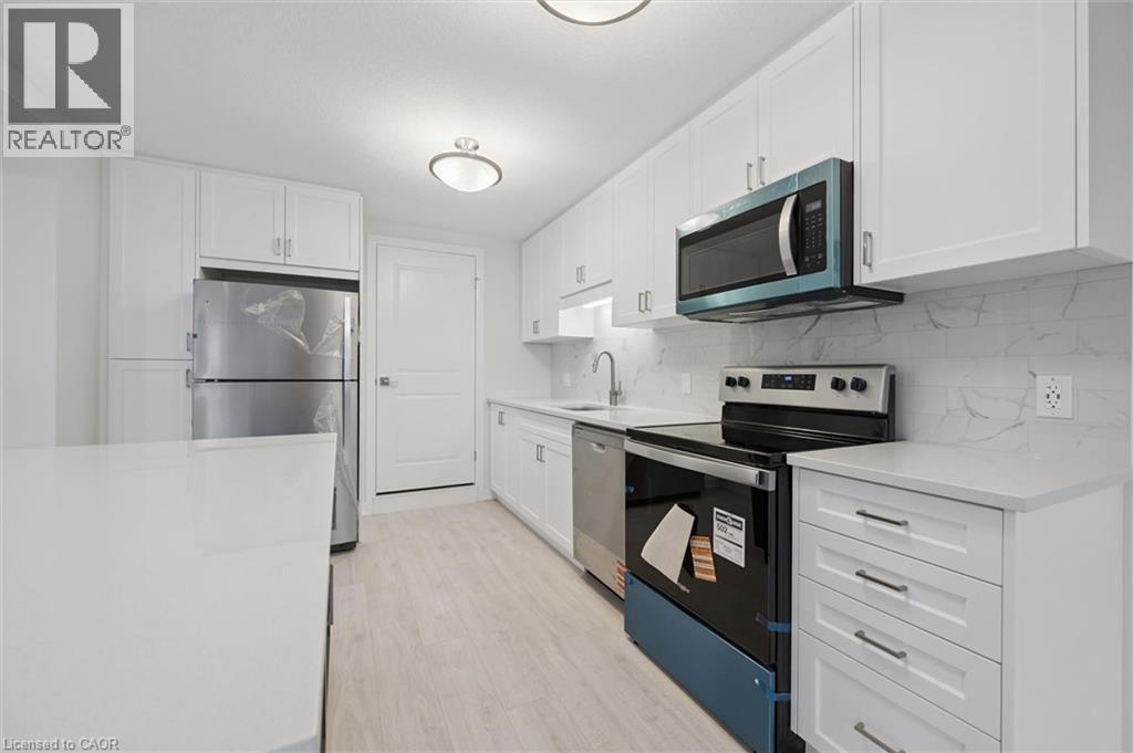 525 Erinbrook Drive Unit# B039 Property Photo 19