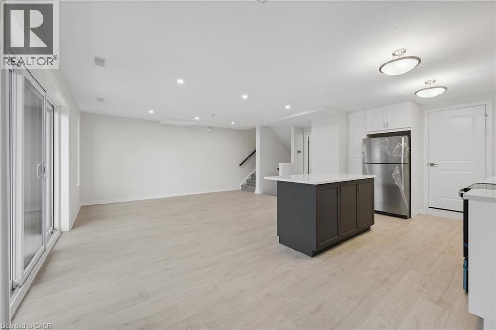 525 Erinbrook Drive Unit# B039 Property Photo 23
