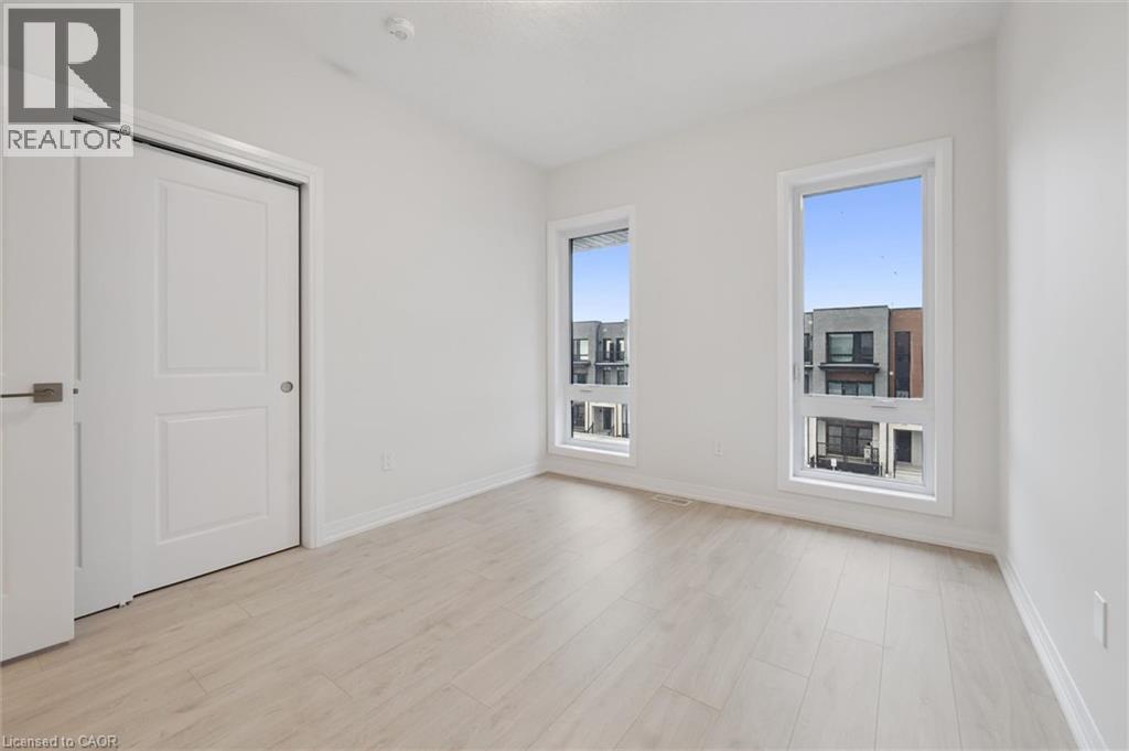 525 Erinbrook Drive Unit# B039 Property Photo 33