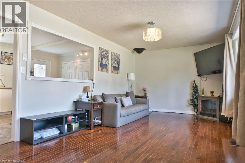 365 Adeline Drive Property Photo 5