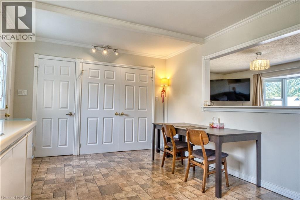 365 Adeline Drive Property Photo 11