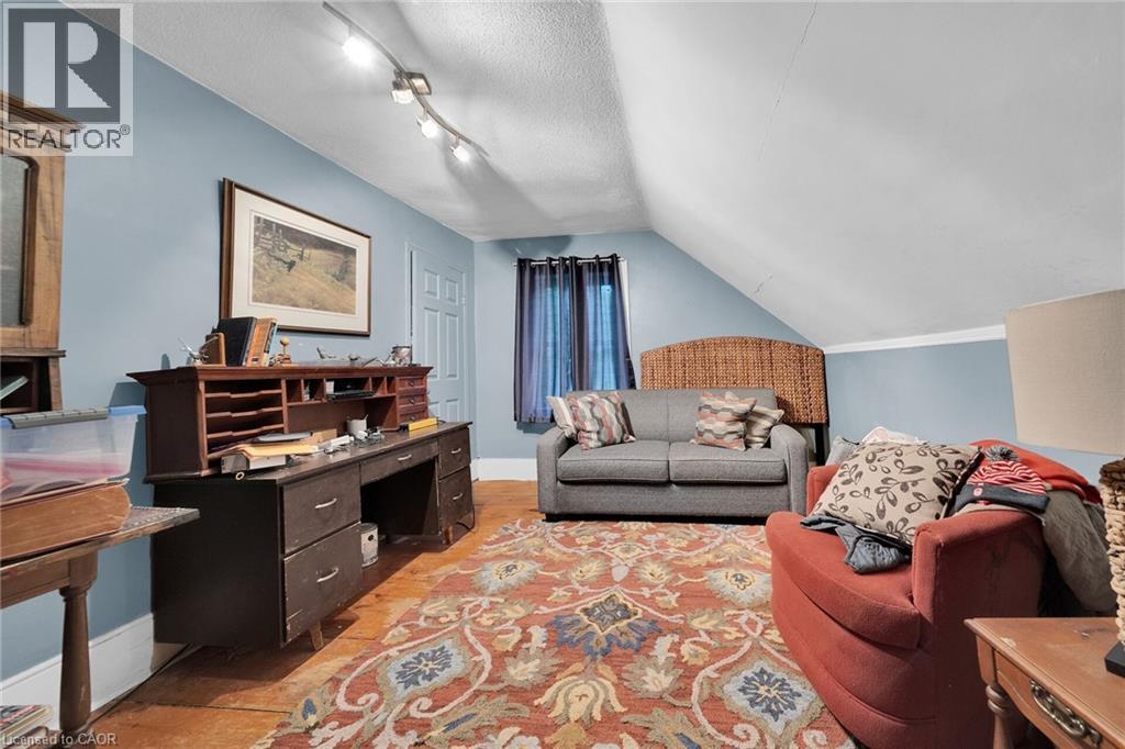 655 Townline Road W Property Photo 25