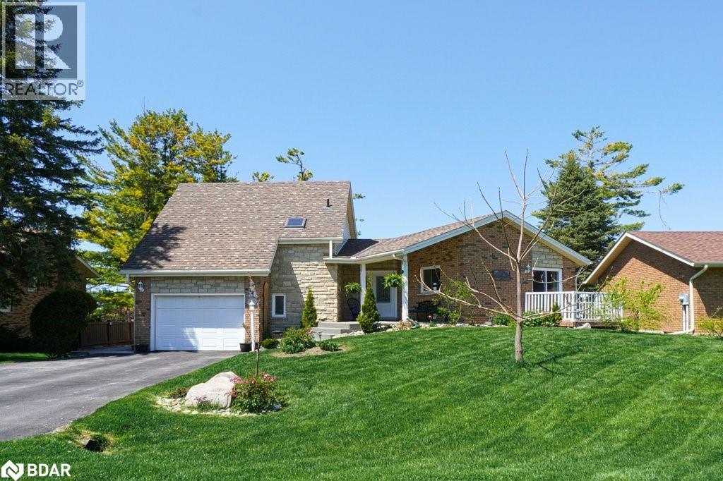 34 Meadowlands Dr Property Photo 1