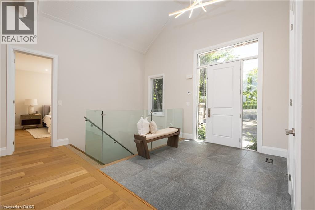 1052 Walton Avenue Property Photo 7
