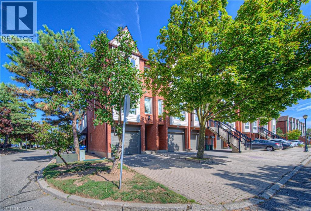 895 Maple Avenue #502 Property Photo 1