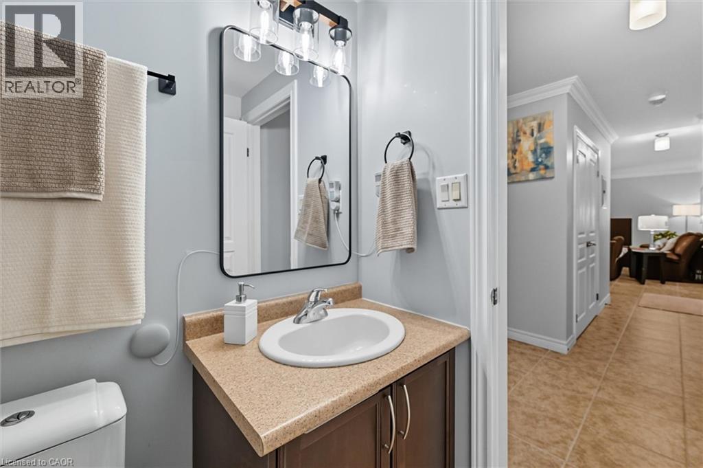 1212 Fennell Avenue E Unit# 304 Property Photo 18