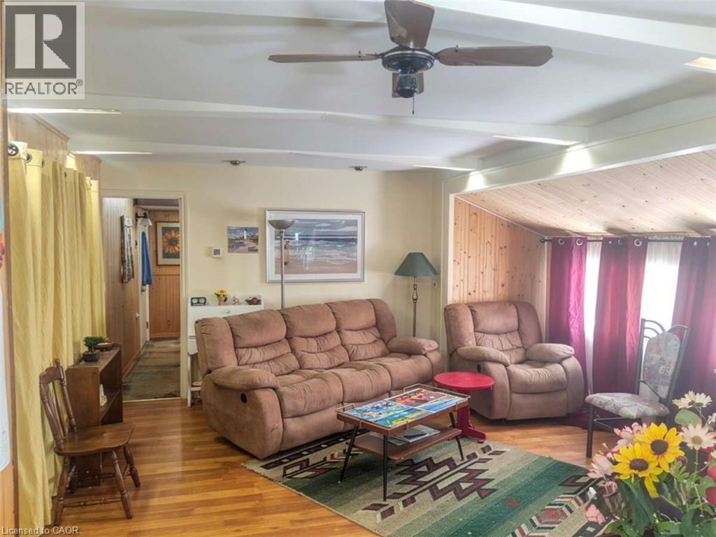 18 Sutton Drive Property Photo 4