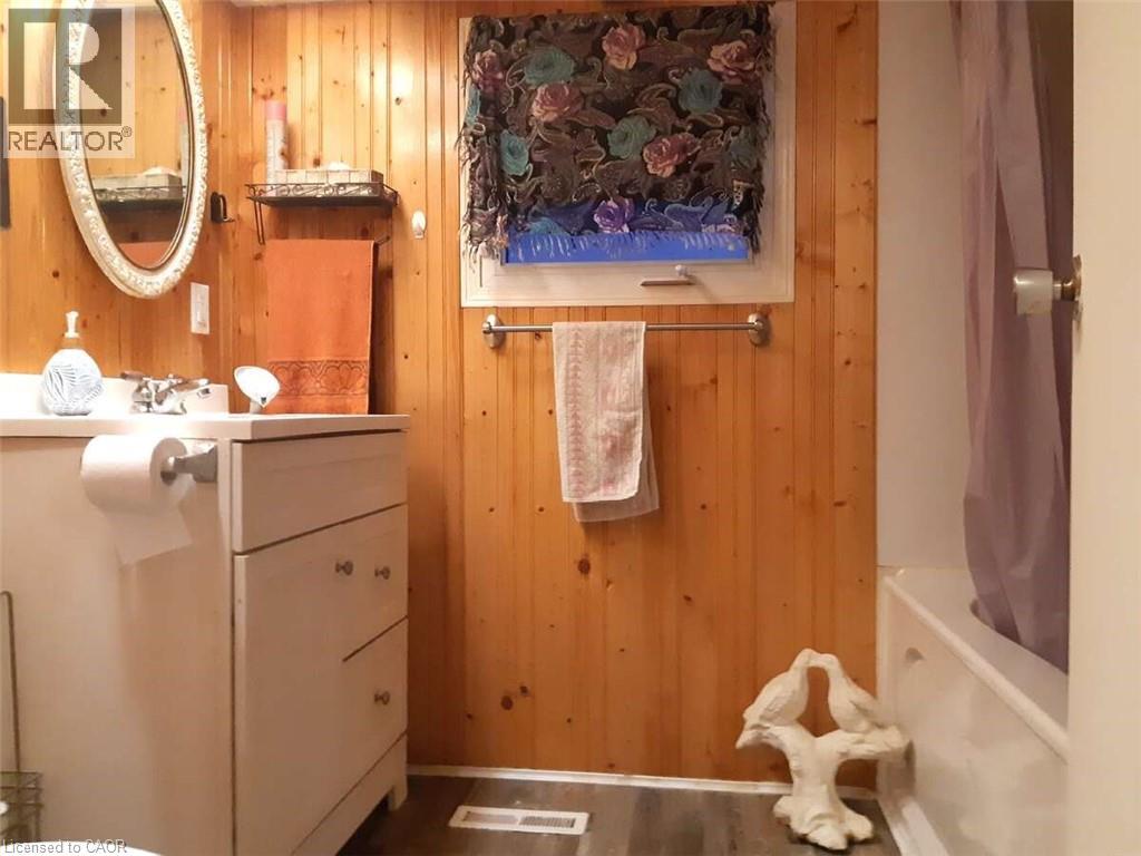18 Sutton Drive Property Photo 9