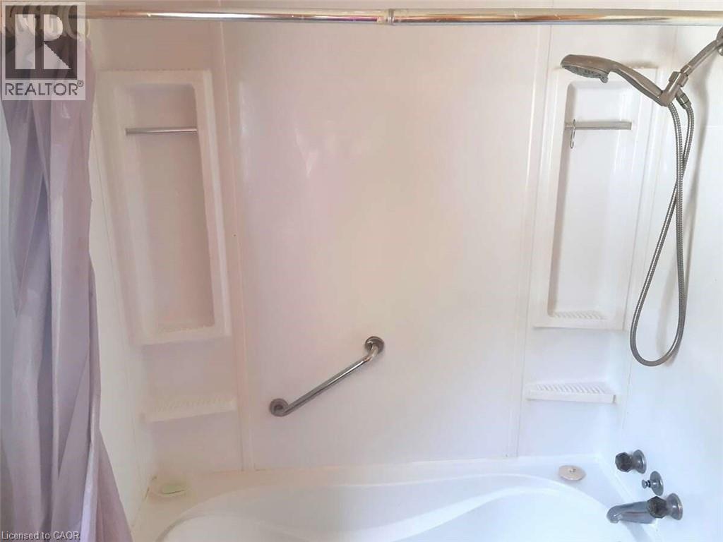 18 Sutton Drive Property Photo 10