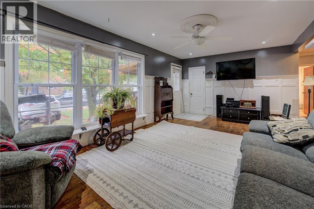 434 Hill Street Property Photo 6