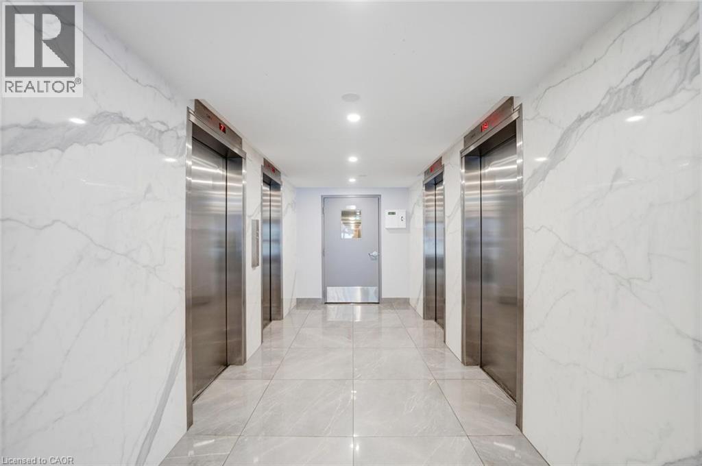 10 Edgecliff Golfway Unit# 206 Property Photo 5