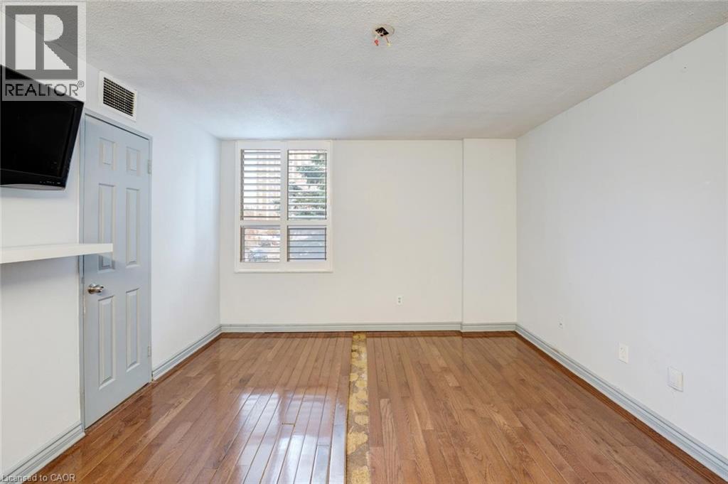 10 Edgecliff Golfway Unit# 206 Property Photo 17