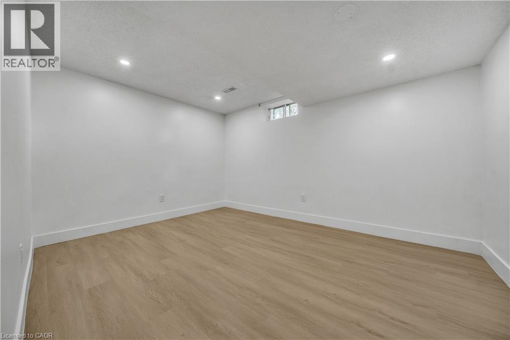 46 Bonaparte Lane Property Photo 23