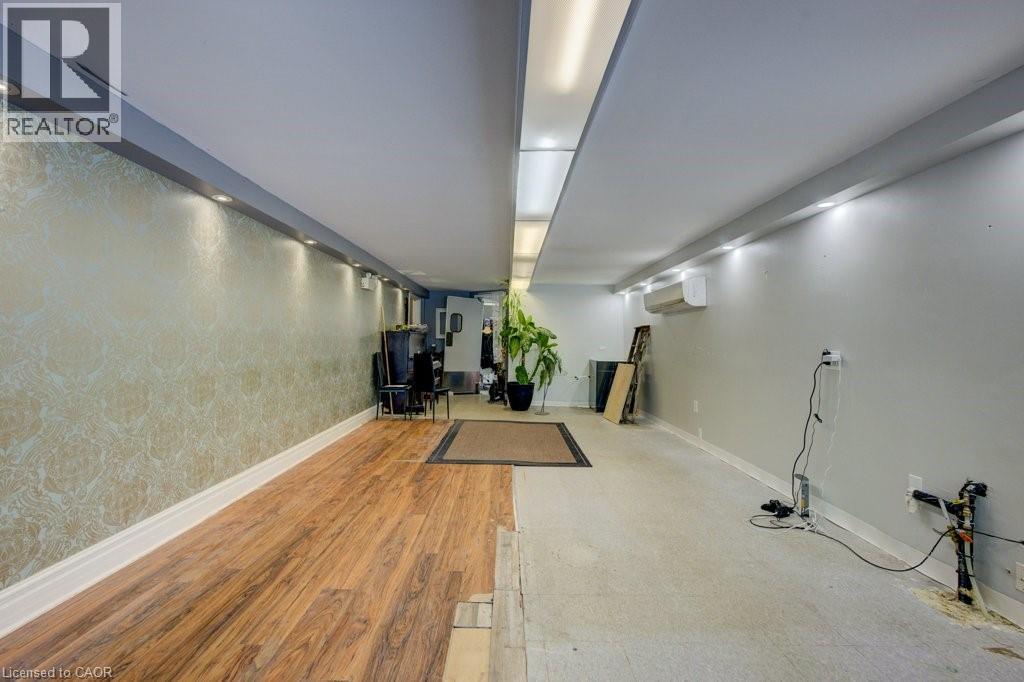 55 Snyder's Road W Property Photo 5