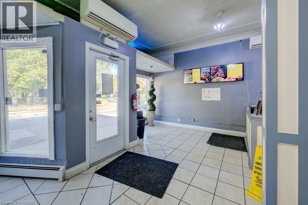 55 Snyder's Road W Property Photo 8