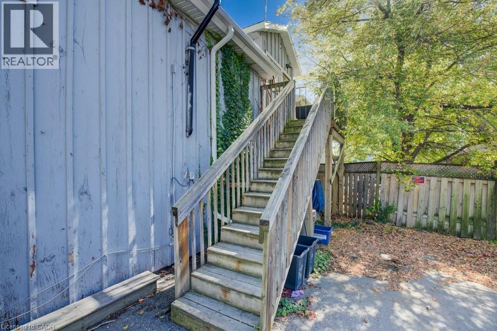 55 Snyder's Road W Property Photo 12
