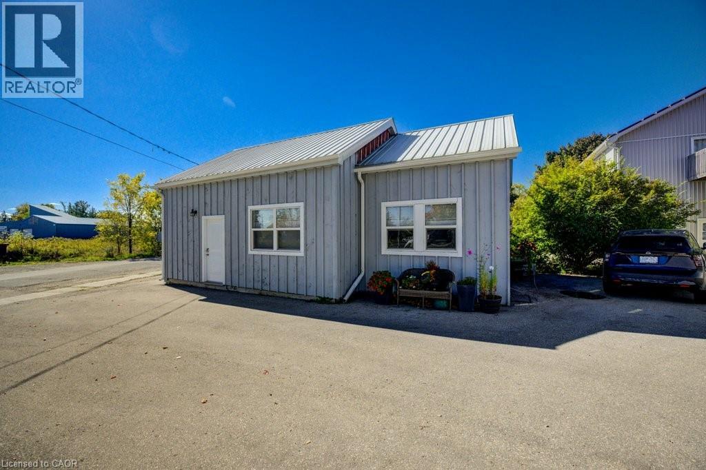 55 Snyder's Road W Property Photo 16