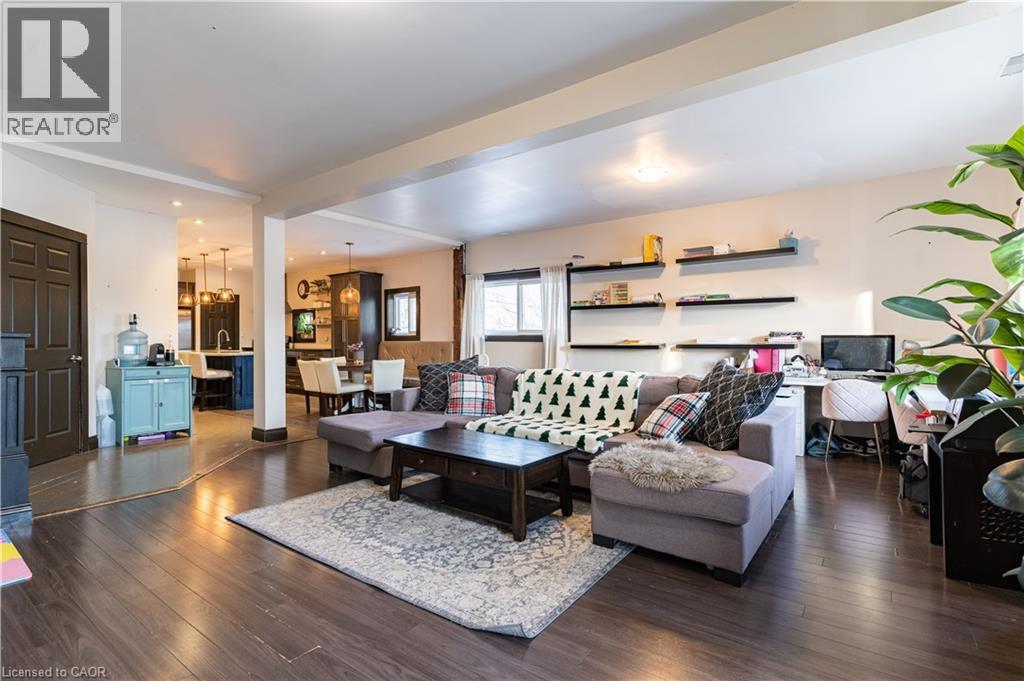55 Snyder's Road W Property Photo 20
