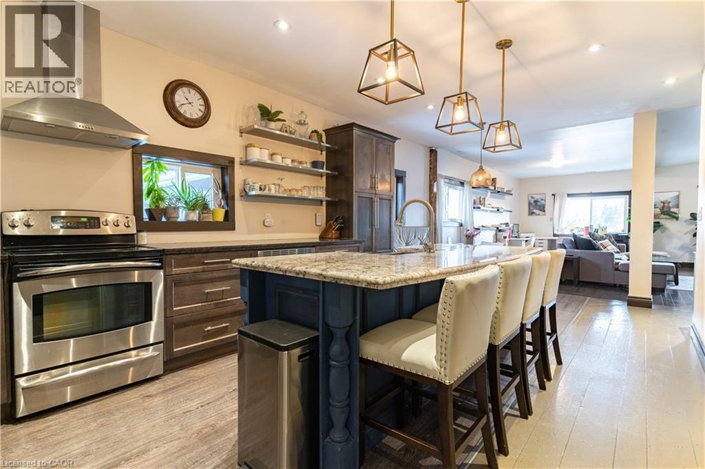 55 Snyder's Road W Property Photo 22