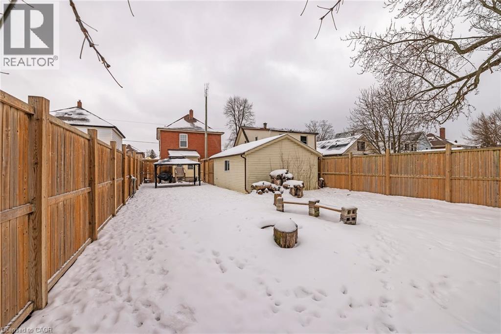 4731 Third Avenue Property Photo 4