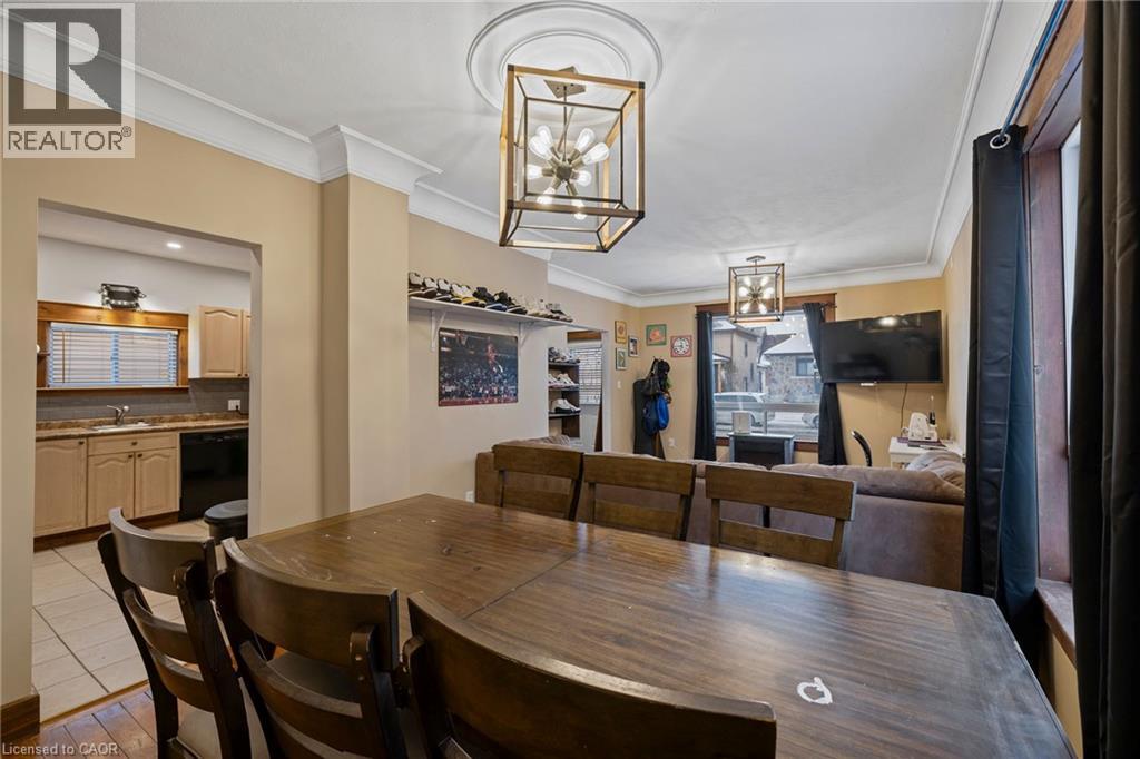 4731 Third Avenue Property Photo 11