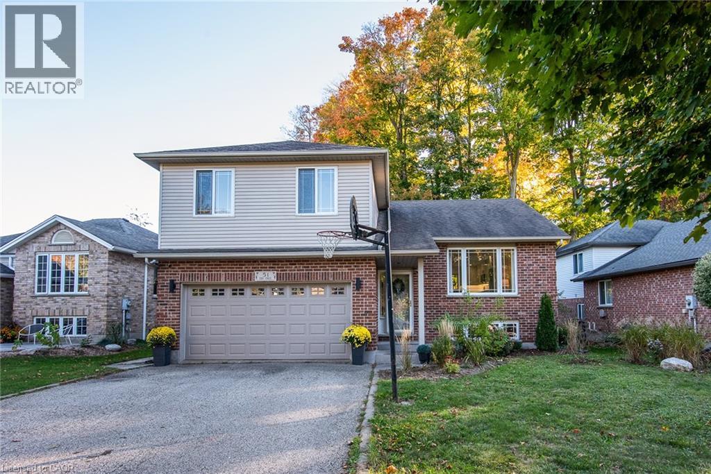 51 Eby Crescent Property Photo 1