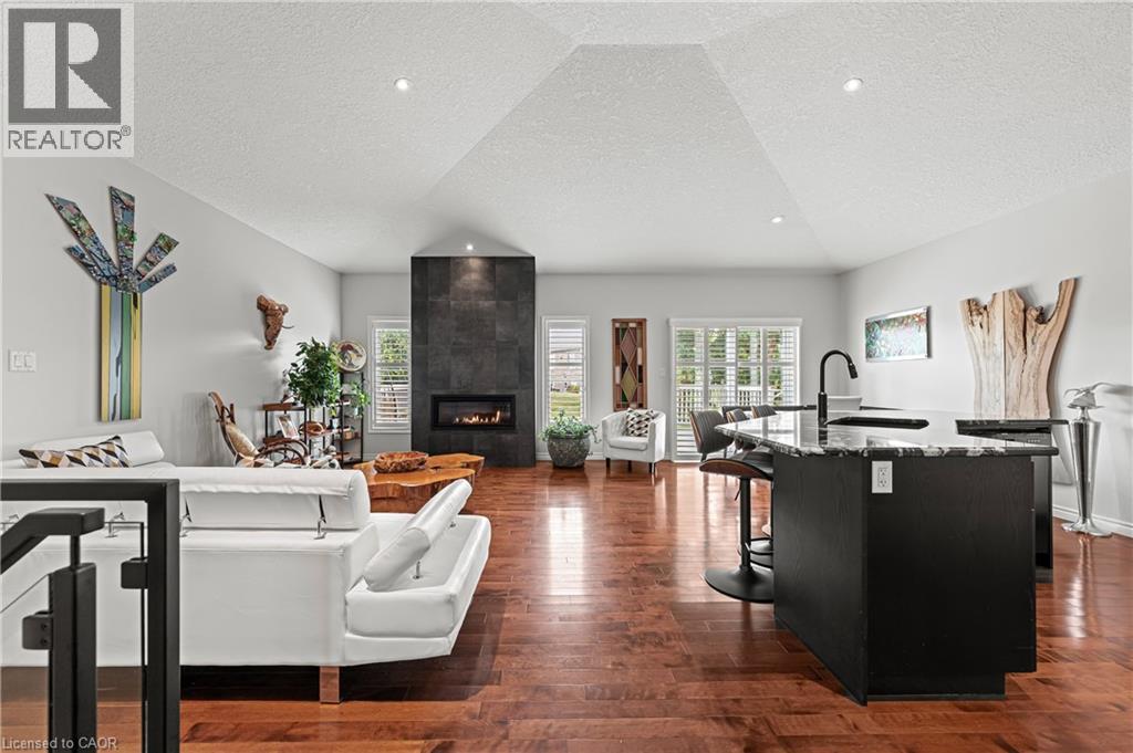 152 Devonshire Drive #18 Property Photo 1