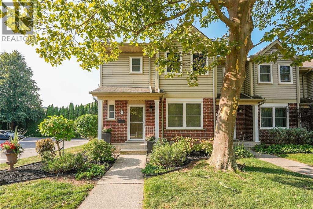 55 KERMAN Avenue Unit# 9 Property Photo 1