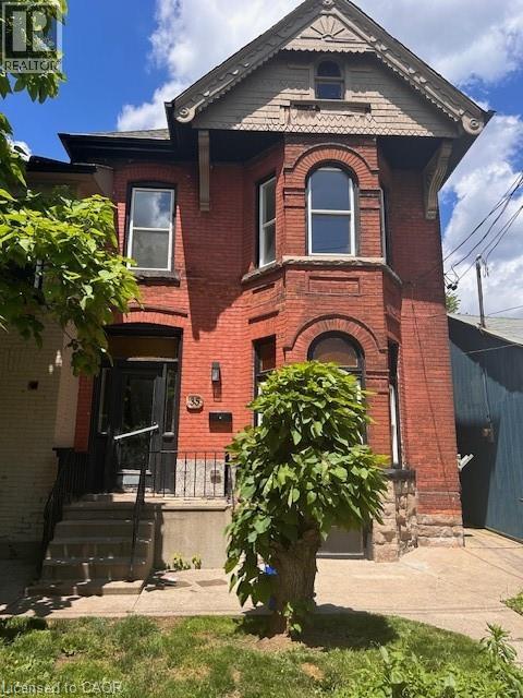 33-35 E Wood Street E Property Photo 1