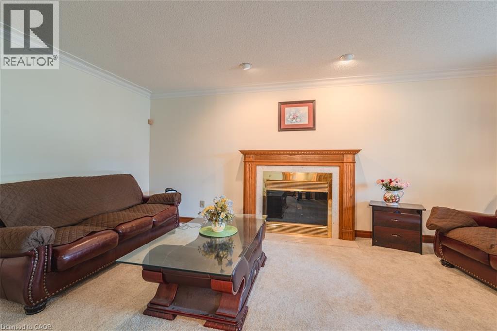 425 Golf Club Road Property Photo 5