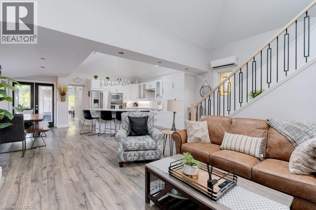 7 Homewood Avenue Property Photo 8