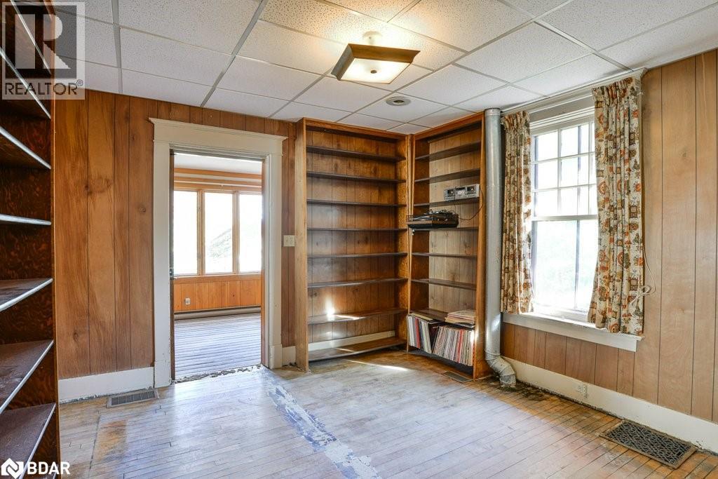 146 West Street Property Photo 10