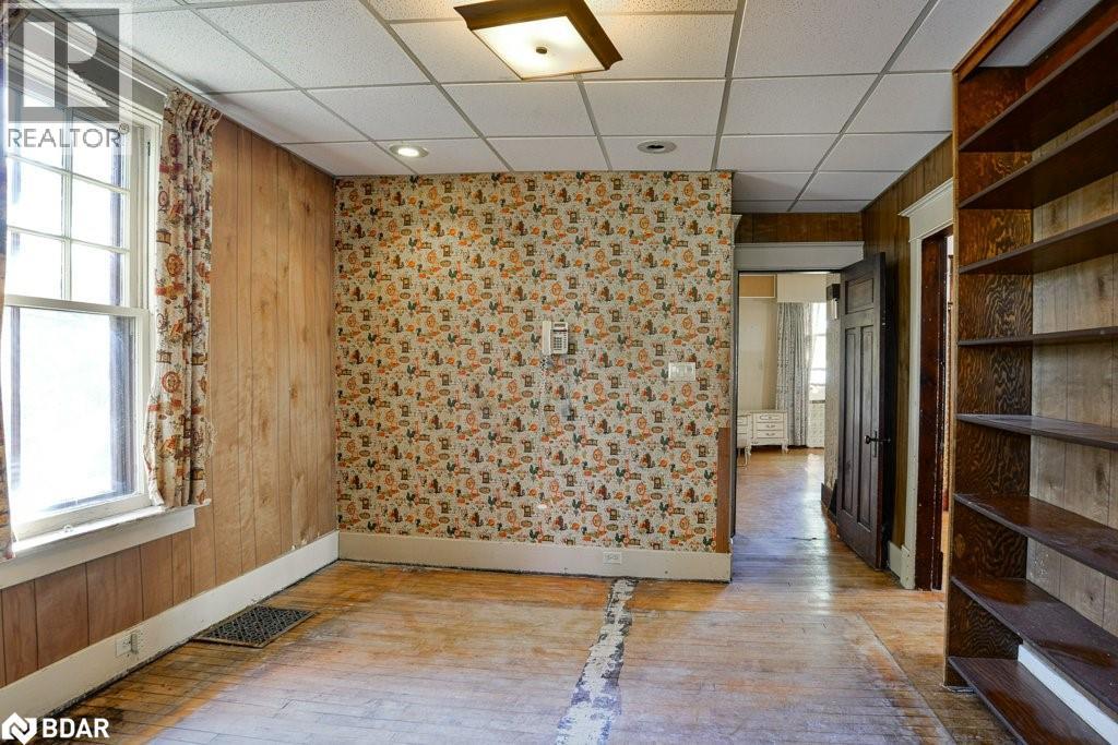 146 West Street Property Photo 11