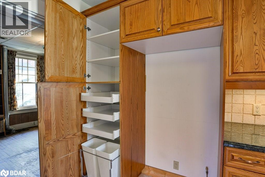 146 West Street Property Photo 14