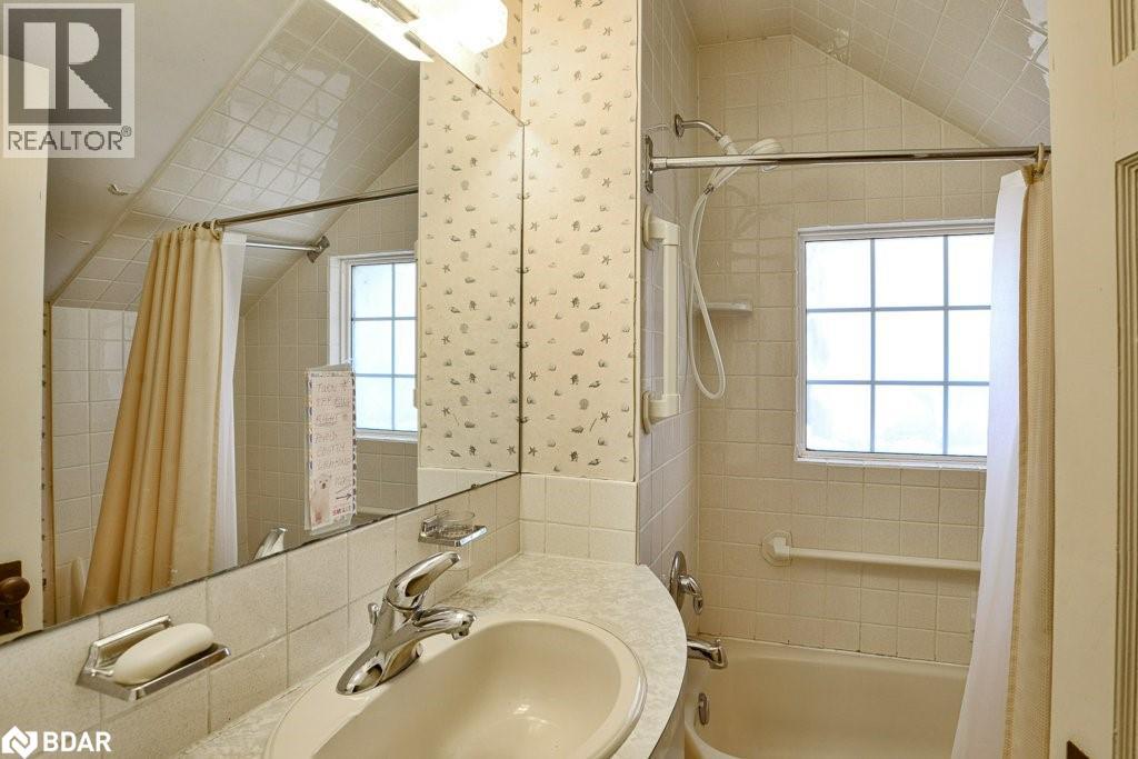 146 West Street Property Photo 25