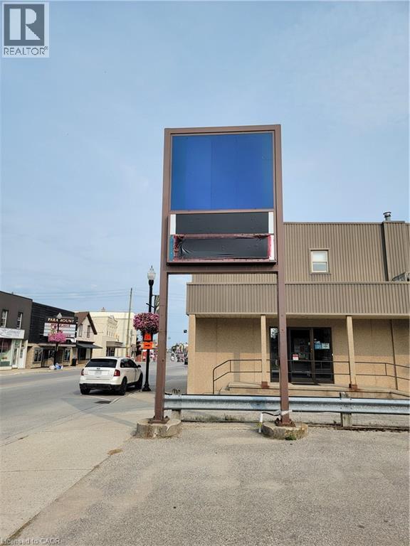 189 10th Street Property Photo 3