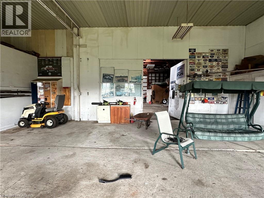 9729 York Road Property Photo 36