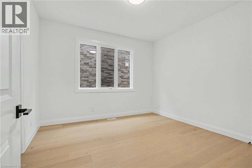 386 Southcote Road Property Photo 10