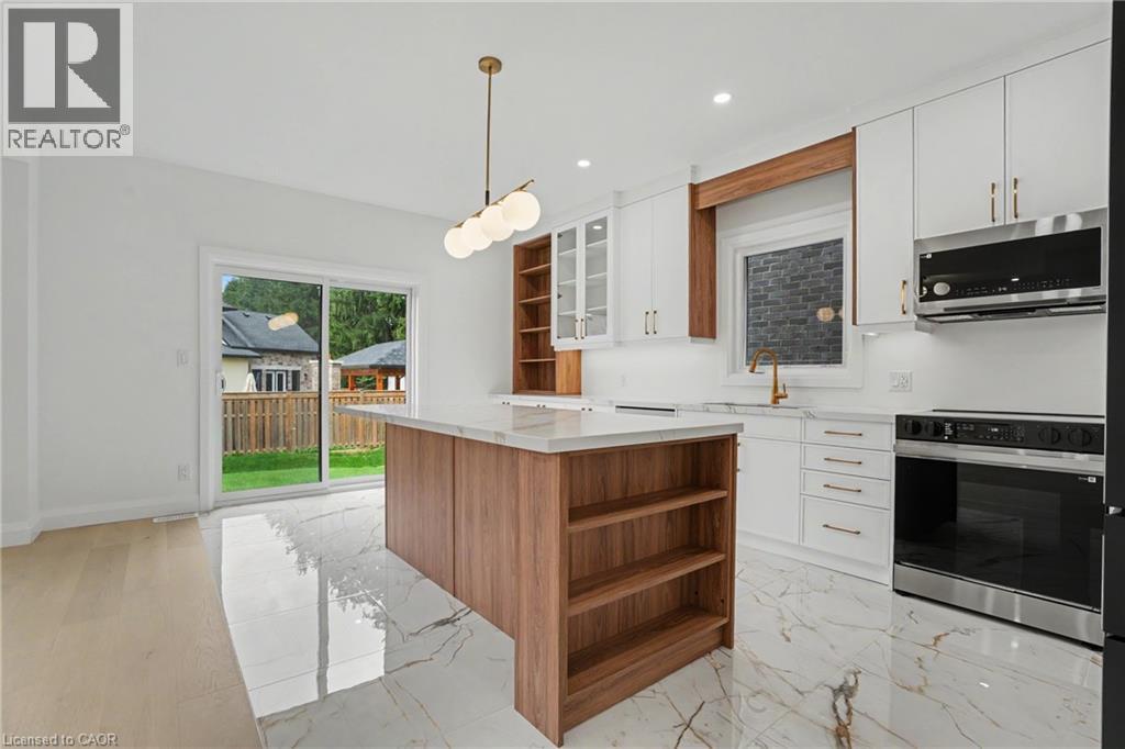 386 Southcote Road Property Photo 13