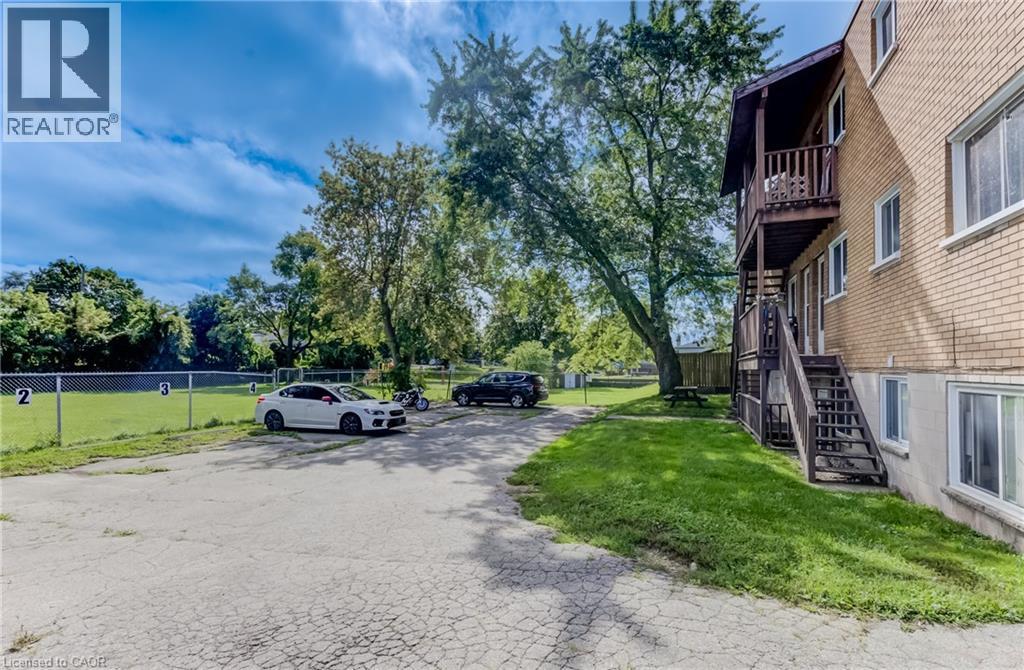 125 Schlueter Street Property Photo 4