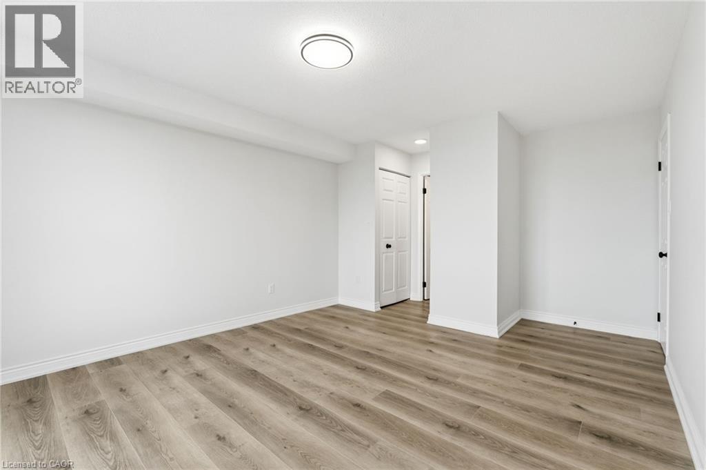 432 Main Street E Unit# 902 Property Photo 25