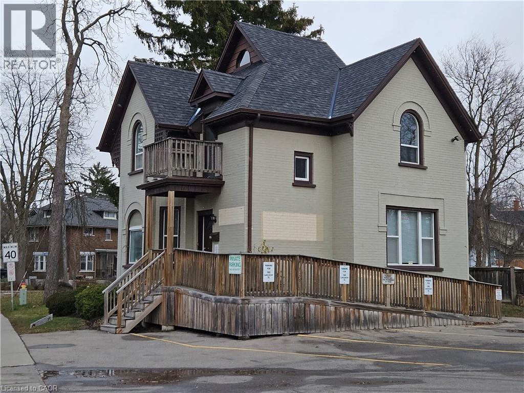 100 Lancaster Street E Property Photo 2