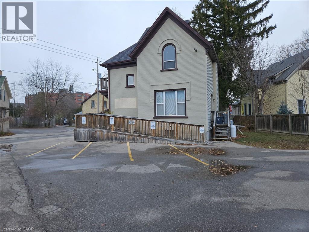 100 Lancaster Street E Property Photo 4
