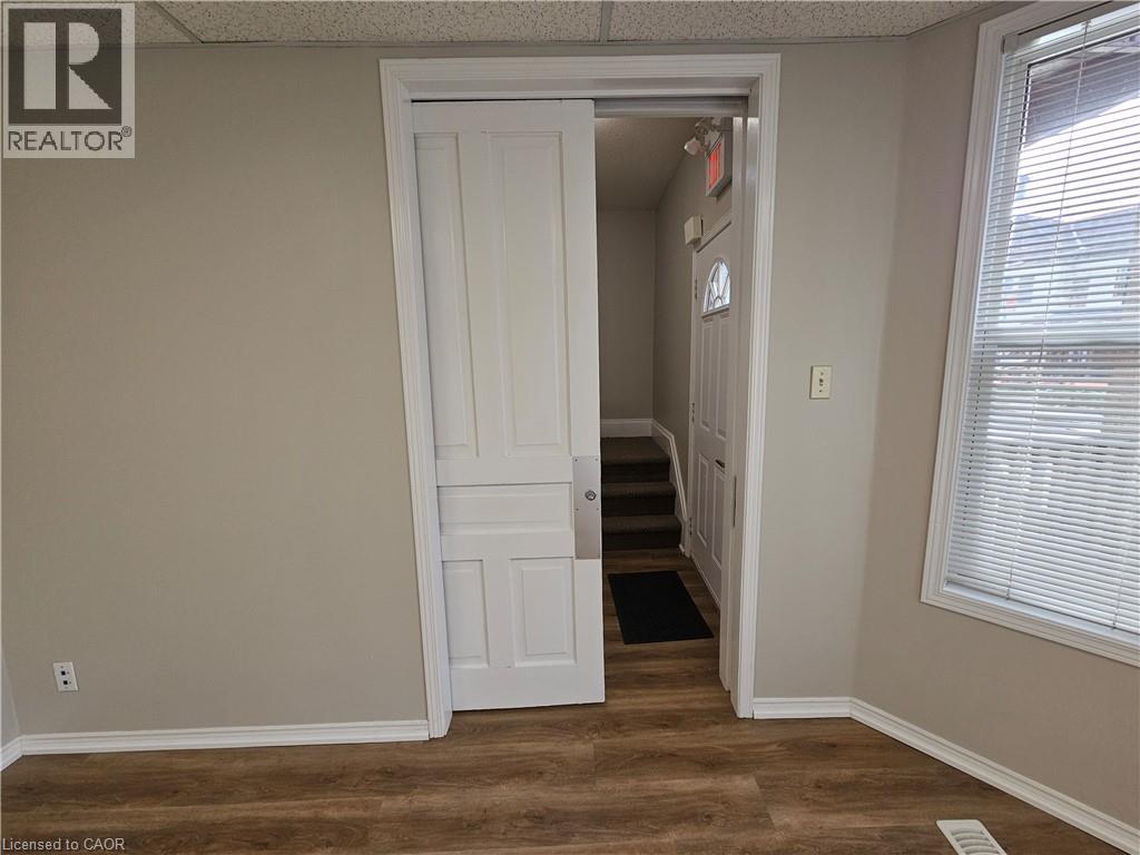 100 Lancaster Street E Property Photo 7